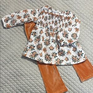 Daisy Fuentes Floral Top and pant with Earthy Tones